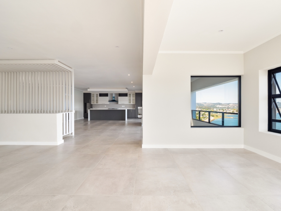 5 Bedroom Property for Sale in Paradise Western Cape